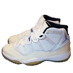 Vintage Jordan Air 11 Retro 2000 Men Beige Columbia Size 11 Sneakers 136046-14